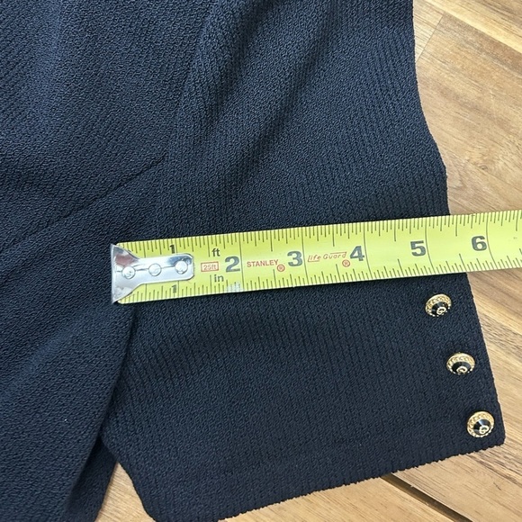 St. John Basics Short Sleeve Button Front Zip Sweater Cardigan Santana Knit Sz 8 - Picture 9 of 10